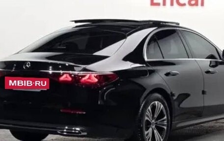 Mercedes-Benz E-Класс, 2025 год, 6 300 000 рублей, 4 фотография