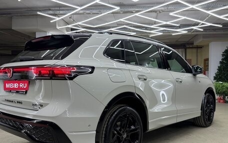 Volkswagen Tiguan, 2025 год, 4 900 000 рублей, 10 фотография