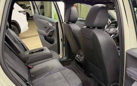 Volkswagen Tiguan, 2025 год, 4 900 000 рублей, 29 фотография