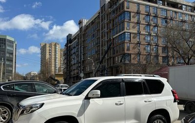 Toyota Land Cruiser Prado 150 рестайлинг 2, 2015 год, 3 050 000 рублей, 1 фотография