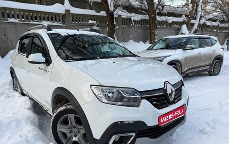 Renault Sandero II рестайлинг, 2021 год, 1 480 000 рублей, 1 фотография