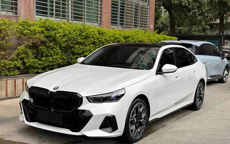 BMW 5 серия, 2025 год, 8 750 000 рублей, 1 фотография