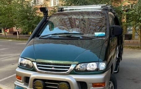 Mitsubishi Delica IV, 1998 год, 1 500 000 рублей, 1 фотография