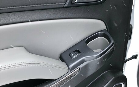 Chevrolet Tahoe IV, 2016 год, 3 124 000 рублей, 26 фотография