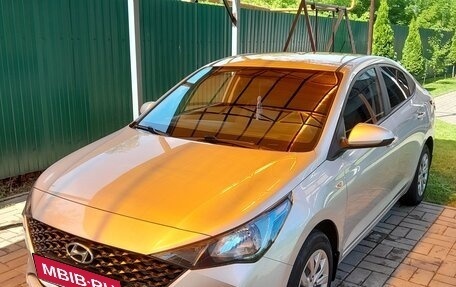 Hyundai Solaris II рестайлинг, 2020 год, 1 780 000 рублей, 3 фотография