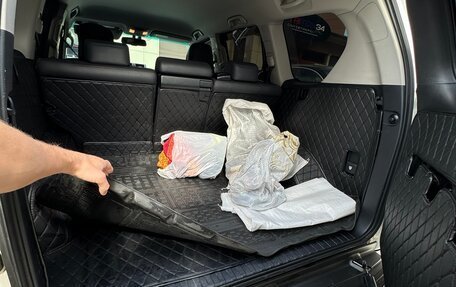 Toyota Land Cruiser Prado 150 рестайлинг 2, 2015 год, 3 050 000 рублей, 11 фотография