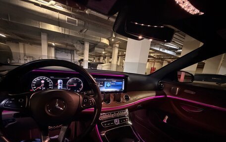 Mercedes-Benz E-Класс, 2016 год, 2 900 000 рублей, 9 фотография