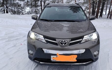 Toyota RAV4, 2014 год, 2 000 000 рублей, 4 фотография