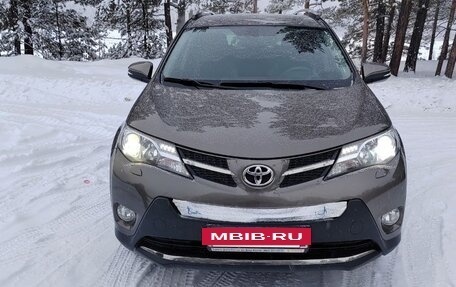 Toyota RAV4, 2014 год, 2 000 000 рублей, 6 фотография