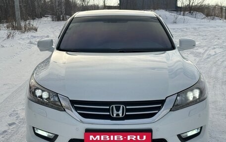 Honda Accord IX рестайлинг, 2013 год, 1 735 000 рублей, 3 фотография