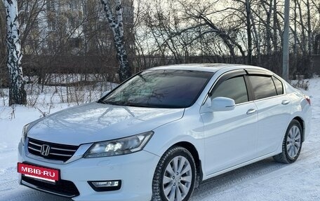 Honda Accord IX рестайлинг, 2013 год, 1 735 000 рублей, 2 фотография