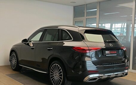 Mercedes-Benz GLC, 2024 год, 9 090 000 рублей, 4 фотография