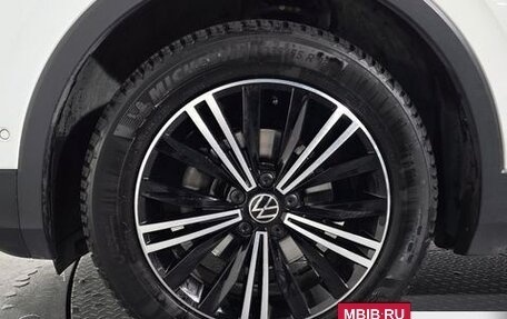 Volkswagen Tiguan II, 2022 год, 3 440 000 рублей, 6 фотография