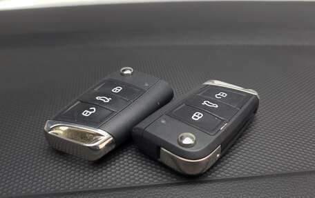 Volkswagen Tiguan II, 2022 год, 3 440 000 рублей, 22 фотография