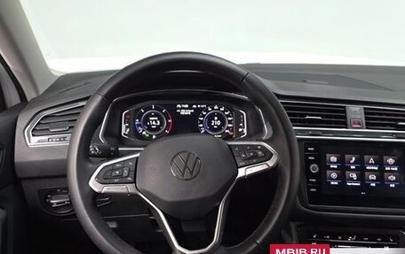 Volkswagen Tiguan II, 2022 год, 3 440 000 рублей, 12 фотография