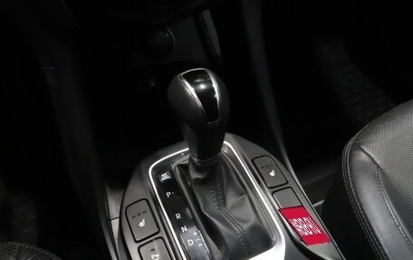 Hyundai Santa Fe III рестайлинг, 2017 год, 2 325 000 рублей, 13 фотография