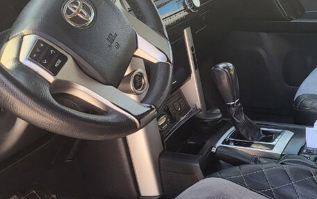 Toyota Land Cruiser Prado 150 рестайлинг 2, 2012 год, 2 850 000 рублей, 12 фотография