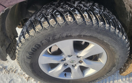 Toyota Land Cruiser Prado 150 рестайлинг 2, 2012 год, 2 850 000 рублей, 11 фотография