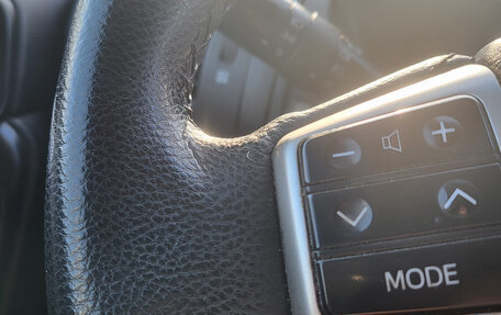 Toyota Land Cruiser Prado 150 рестайлинг 2, 2012 год, 2 850 000 рублей, 25 фотография