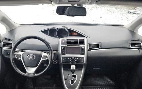 Toyota Verso I, 2013 год, 1 129 000 рублей, 12 фотография