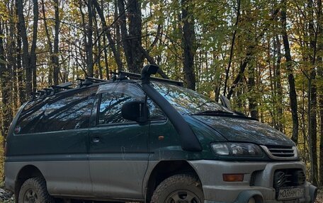 Mitsubishi Delica IV, 1998 год, 1 500 000 рублей, 4 фотография