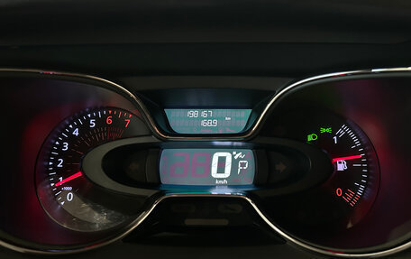 Renault Kaptur I рестайлинг, 2018 год, 999 000 рублей, 24 фотография