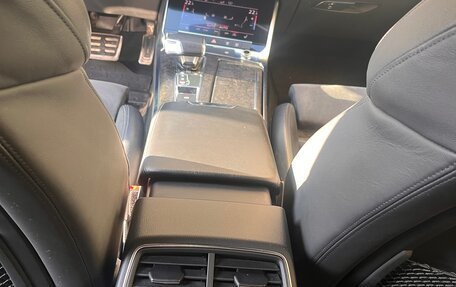 Audi A6, 2018 год, 4 300 000 рублей, 7 фотография