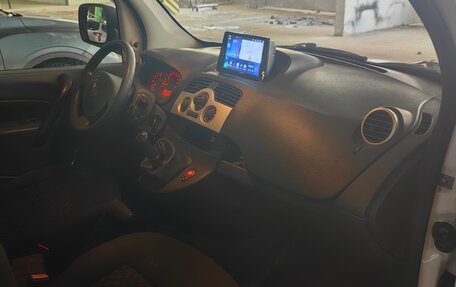 Renault Kangoo II рестайлинг, 2011 год, 799 000 рублей, 16 фотография