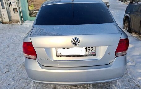 Volkswagen Polo VI (EU Market), 2011 год, 900 000 рублей, 2 фотография
