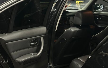 BMW 3 серия, 2011 год, 1 800 000 рублей, 17 фотография