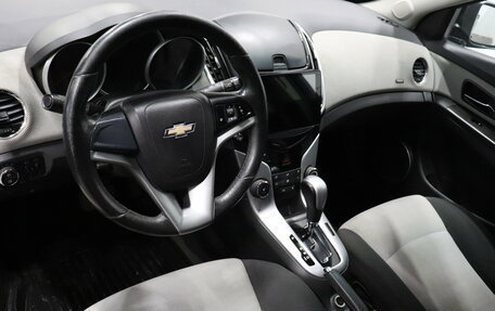 Chevrolet Cruze II, 2013 год, 591 000 рублей, 7 фотография