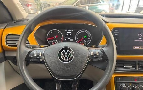 Volkswagen T-Cross I, 2022 год, 1 733 605 рублей, 9 фотография