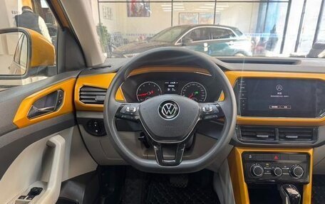 Volkswagen T-Cross I, 2022 год, 1 733 605 рублей, 10 фотография
