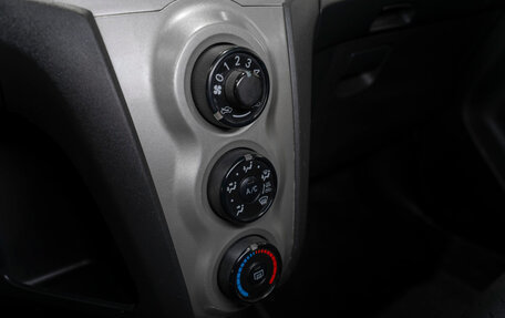 Toyota Yaris III рестайлинг, 2009 год, 575 000 рублей, 14 фотография