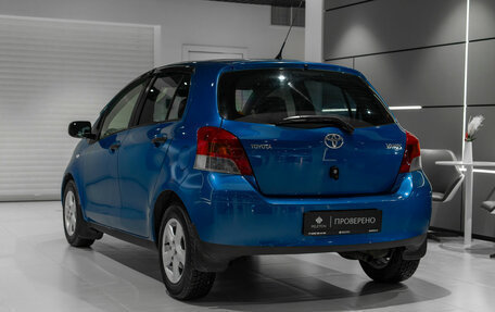 Toyota Yaris III рестайлинг, 2009 год, 575 000 рублей, 4 фотография