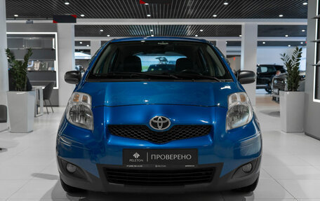 Toyota Yaris III рестайлинг, 2009 год, 575 000 рублей, 3 фотография