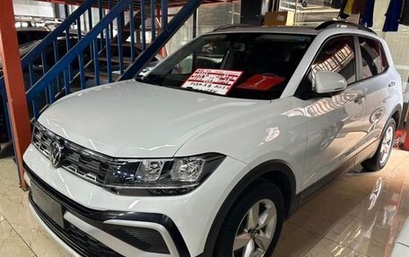 Volkswagen T-Cross I, 2023 год, 1 300 000 рублей, 3 фотография