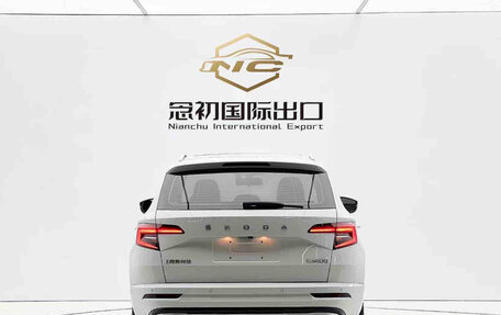 Skoda Karoq I, 2023 год, 2 350 000 рублей, 5 фотография