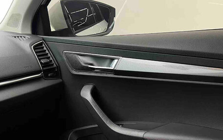 Skoda Karoq I, 2023 год, 2 350 000 рублей, 10 фотография