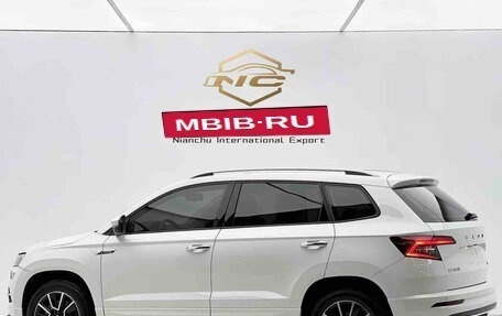 Skoda Karoq I, 2023 год, 2 350 000 рублей, 6 фотография