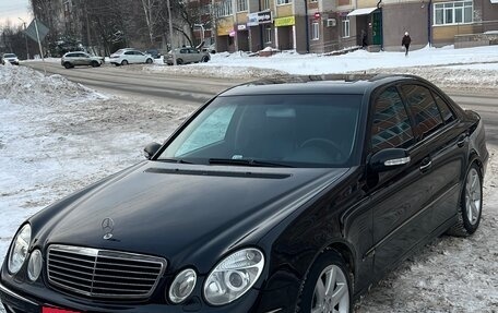 Mercedes-Benz E-Класс, 2003 год, 900 000 рублей, 1 фотография