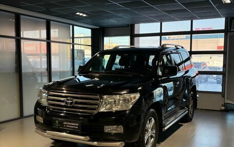 Toyota Land Cruiser 200, 2011 год, 3 700 000 рублей, 1 фотография