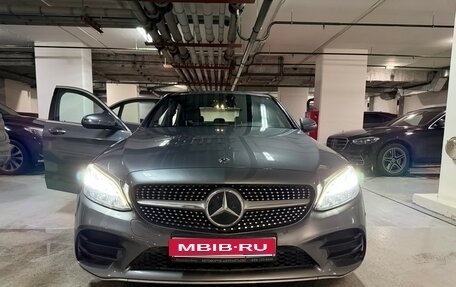 Mercedes-Benz C-Класс, 2018 год, 3 400 000 рублей, 1 фотография