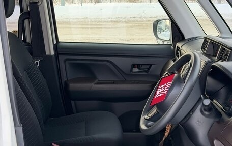 Toyota Roomy I, 2018 год, 1 030 000 рублей, 10 фотография