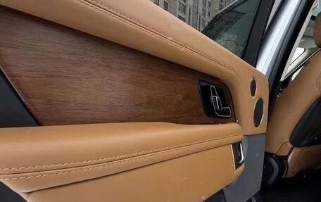 Land Rover Range Rover IV рестайлинг, 2019 год, 9 700 000 рублей, 9 фотография