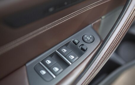 BMW 5 серия, 2019 год, 4 640 000 рублей, 16 фотография