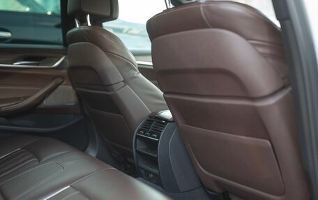 BMW 5 серия, 2019 год, 4 640 000 рублей, 18 фотография