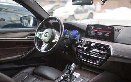 BMW 5 серия, 2019 год, 4 640 000 рублей, 23 фотография