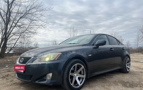 Lexus IS II рестайлинг 2, 2006 год, 1 000 000 рублей, 12 фотография