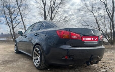 Lexus IS II рестайлинг 2, 2006 год, 1 000 000 рублей, 9 фотография